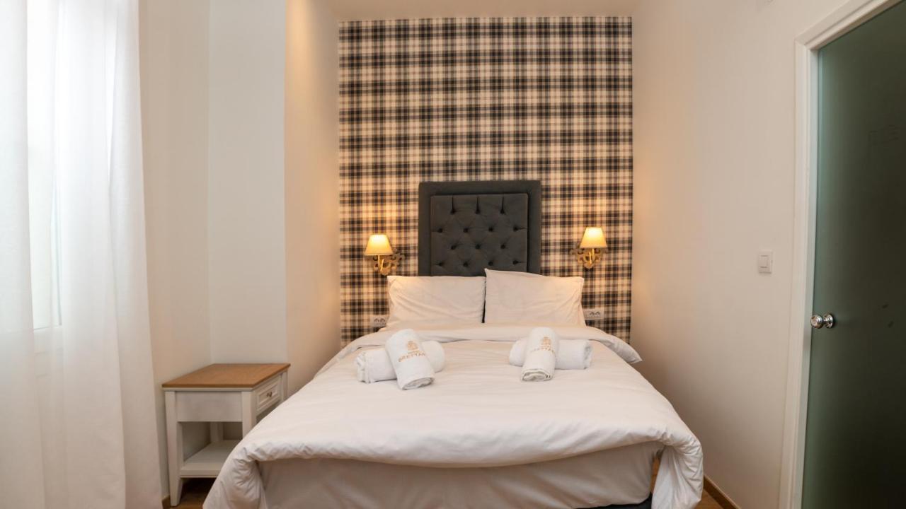 Brettania Hotel Ioánnina Rum bild