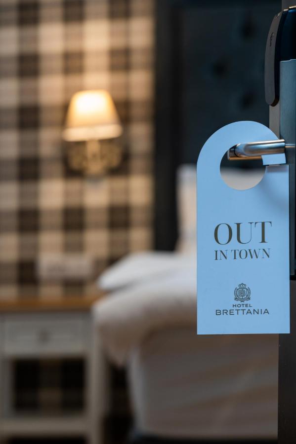 Brettania Hotel Ioánnina Exteriör bild