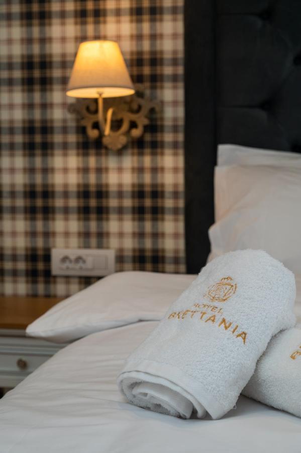 Brettania Hotel Ioánnina Exteriör bild